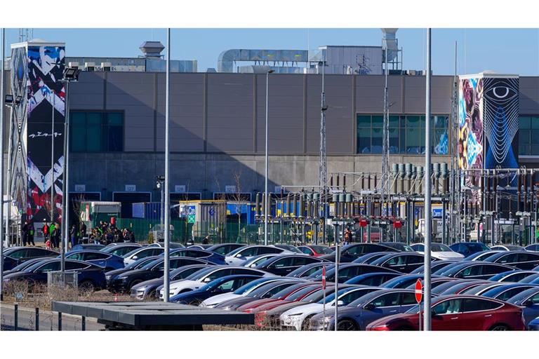 Das Ergebnis der Betriebsratswahl bei Tesla in Grünheide steht fest. (Archivbild)