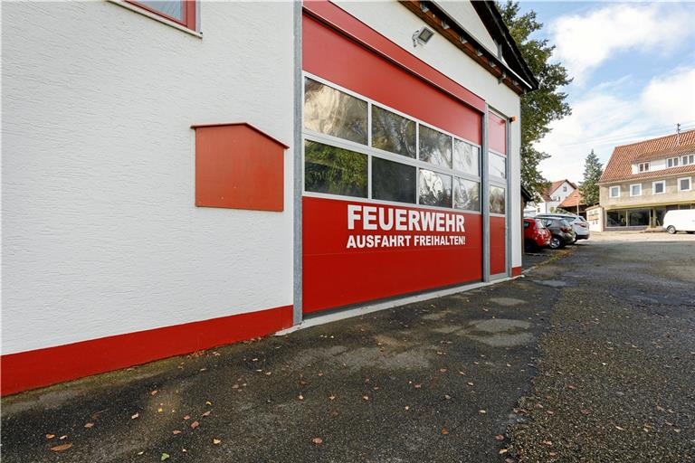 Das Feuerwehrhaus in Kirchenkirnberg wird nach dem Umbau um einen Gemeinschaftsraum reicher sein. Archivfoto: Jörg Fiedler