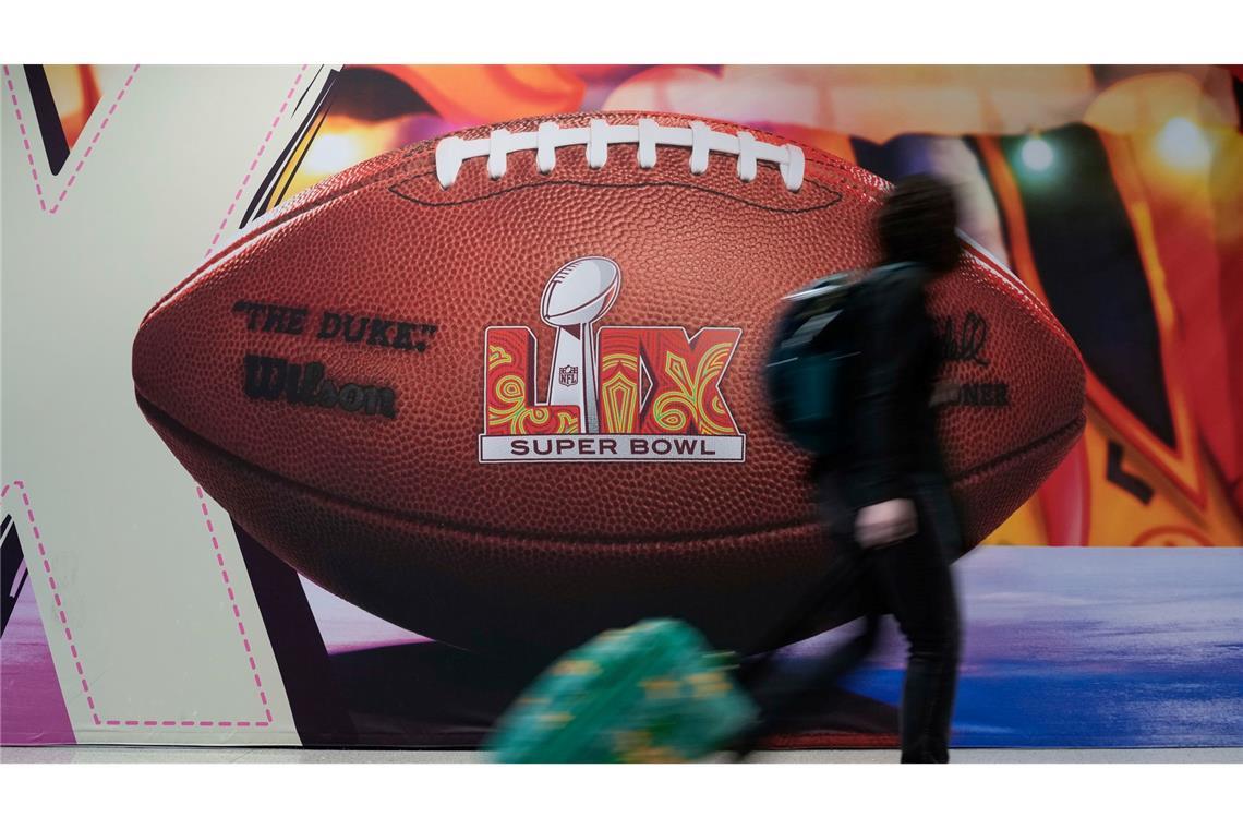 Bilder des Tages Das Fieber steigt! Am 9. Februar ist in New Orleans Kick-Off zum Super Bowl, dem Endspiel im American Football, zwischen Vorjahressieger Kansas City Chiefs und den Philadelphia Eagles.