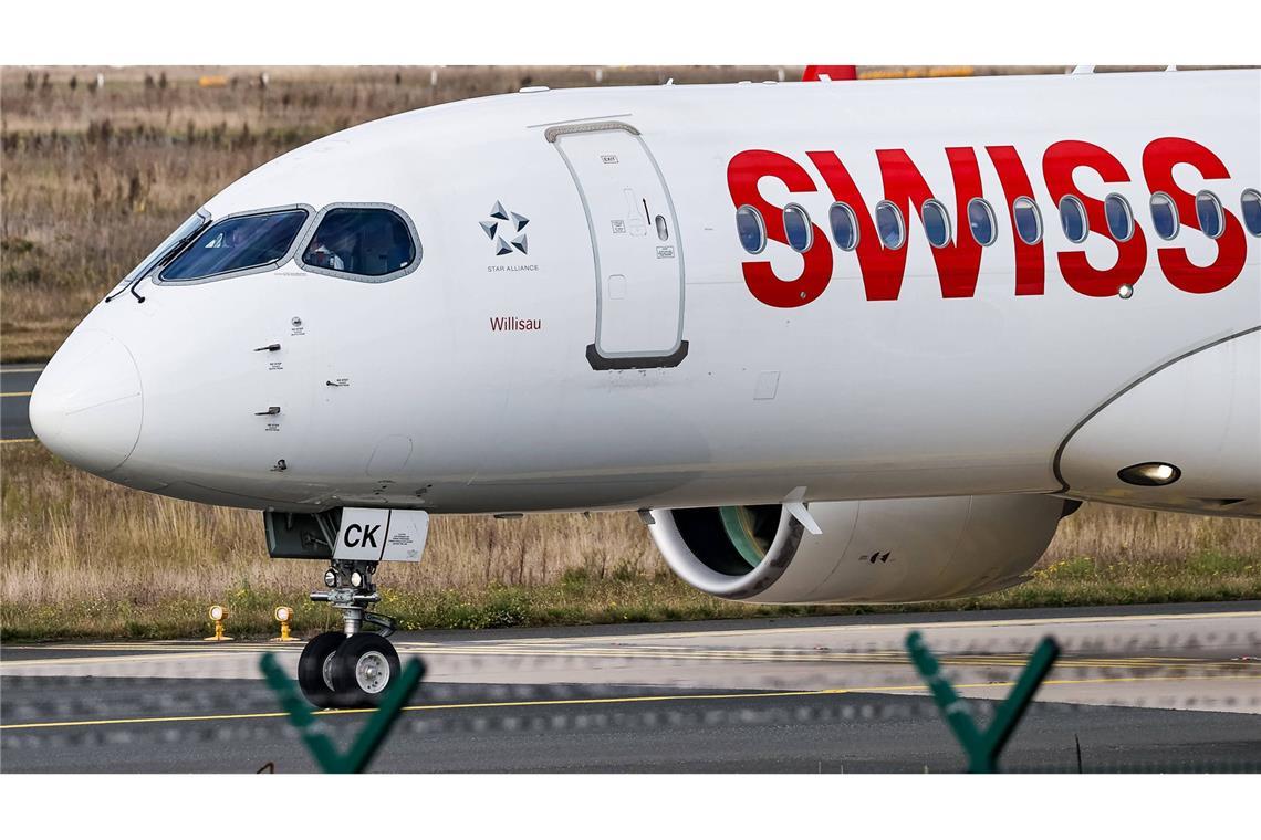 Airbus der Swiss notfallmäßig gelandet Das Flugzeug musste wegen Rauch in der Kabine notfallmäßig in Graz landen (Symbolbild).