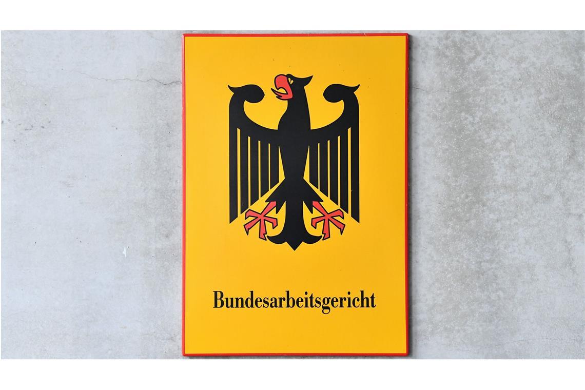 Urteil: Schadenersatz bei Verstoß gegen Datenschutz möglich Das für den Fall zuständige Bundesarbeitsgericht sitzt in Erfurt.