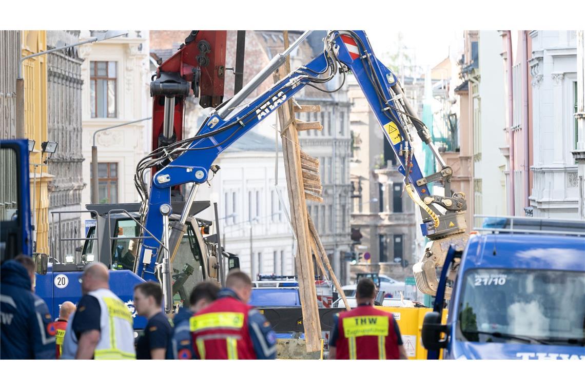 Das Gebiet um die Einsturzstelle ist weiträumig abgesperrt.