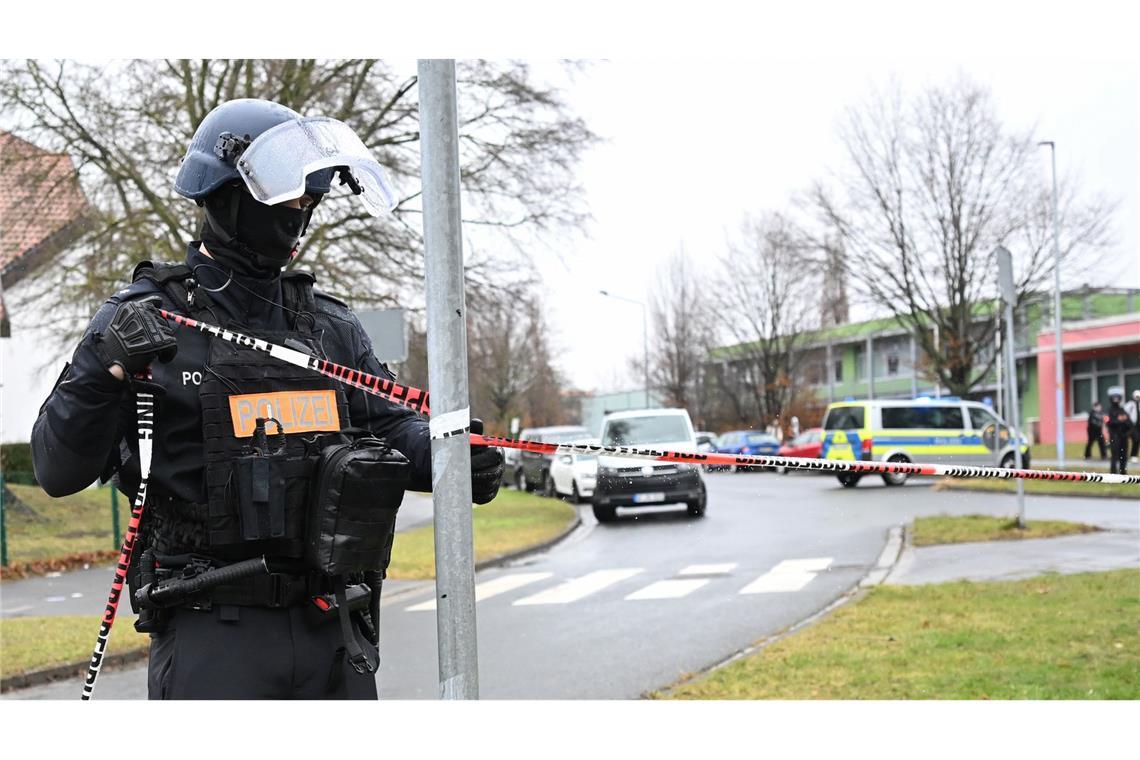 Das Gelände war zwischenzeitlich weiträumig abgesperrt.
