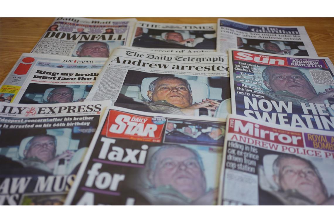Das Gesicht des britischen Ex-Prinzen ist am Freitag auf den Titelseiten britischer Zeitungen.