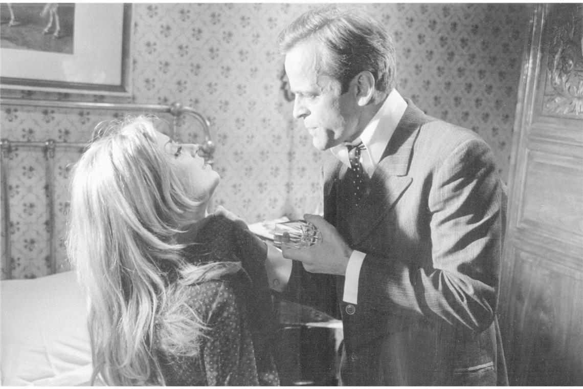 Vor 65 Jahren: Der erste Edgar-Wallace-Film feiert Premiere in Stuttgart „Das Gesicht im Dunkeln“ (1969): Klaus Kinski (re.) als übler Ganove in einer Szene des Edgar-Wallace-Krimis „Das Gesicht im Dunkeln“.