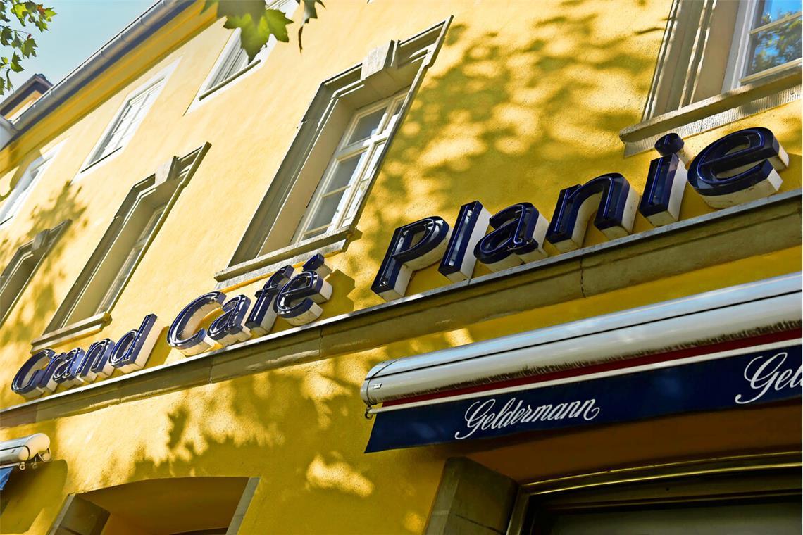 Planie: Sanierung dauert an Das Grand Café Planie am Karlsplatz in Stuttgart wurde 2020 geschlossen.