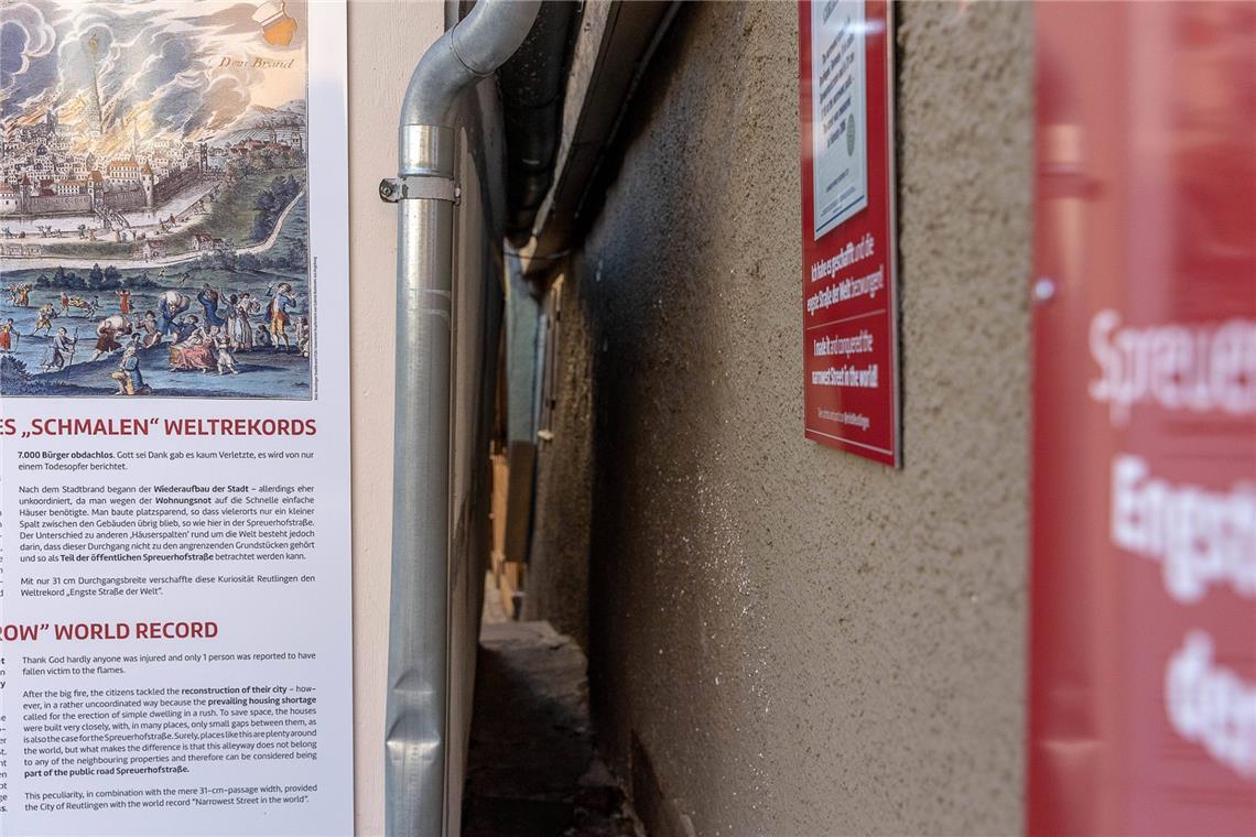 Das ist die engste Straße der Welt in Reutlingen.