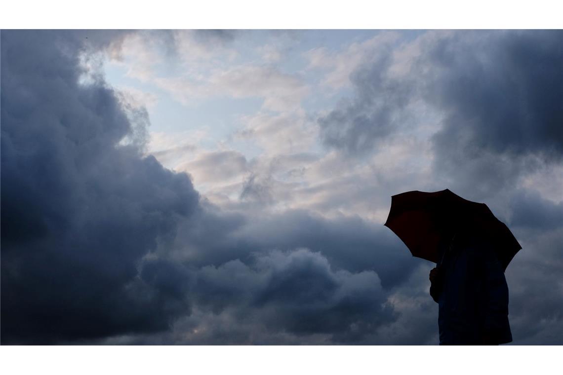 DWD: Rekord-Jahr 2024 war deutlich zu warm und zu nass Das Jahr 2024 stellte nach Angaben des DWD einen Wärmerekord auf, zudem gab es deutlich zu viel Regen (Symbolbild).