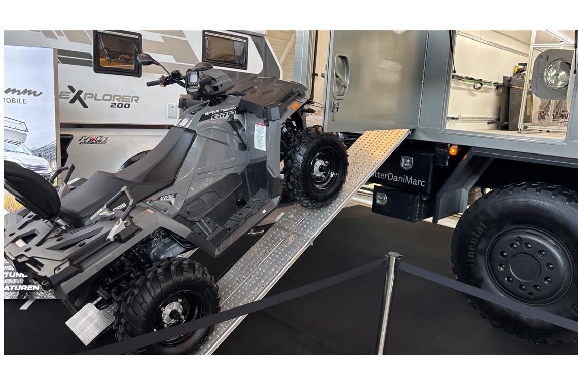 Ade Einheitslook – Das sind die ausgefallensten Camper der CMT Das Kerkamm-Modell bietet Platz für ein Begleitfahrzeug.