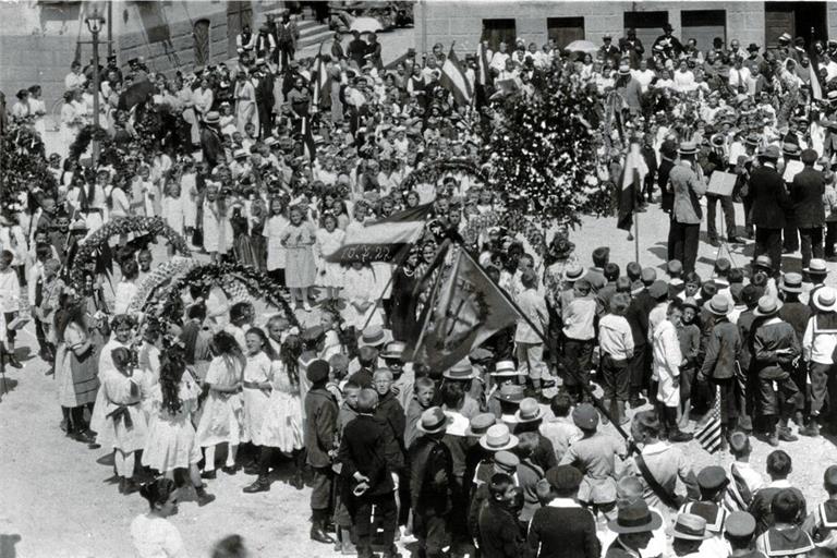 Das Kinderfest 1927 muss ähnlich abgelaufen sein wie 1923, mit Gesang und Spielen. Foto: Stadtarchiv Murrhardt
