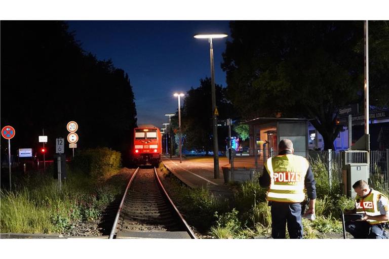 Das Kleinkind wurde von einem Zug erfasst und dabei tödlich verletzt.