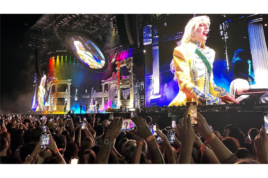 Polizei in Rio: Anschlag auf Konzert von Lady Gaga vereitelt Das Konzert in Rio war das größte in Gagas Karriere.