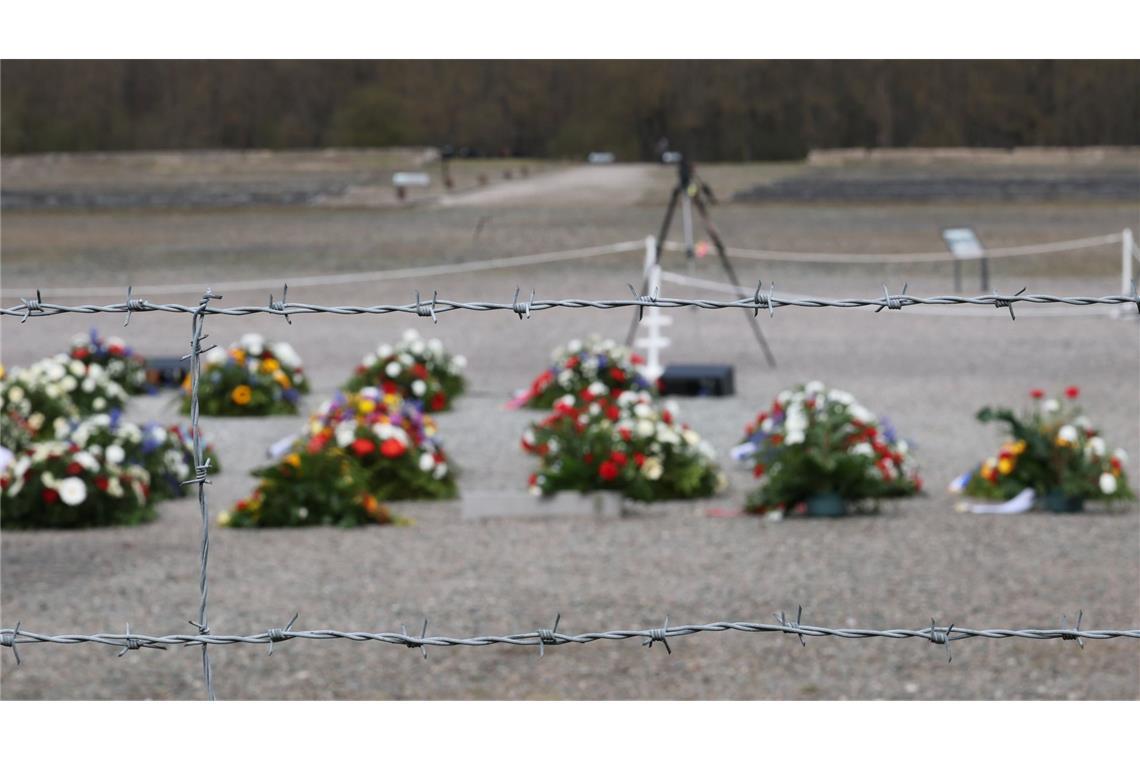Buchenwald-Gedenken mit Kontroverse und Eklat Das KZ Buchenwald gilt als Synonyme für die schrecklichen Verbrechen der Nationalsozialisten.