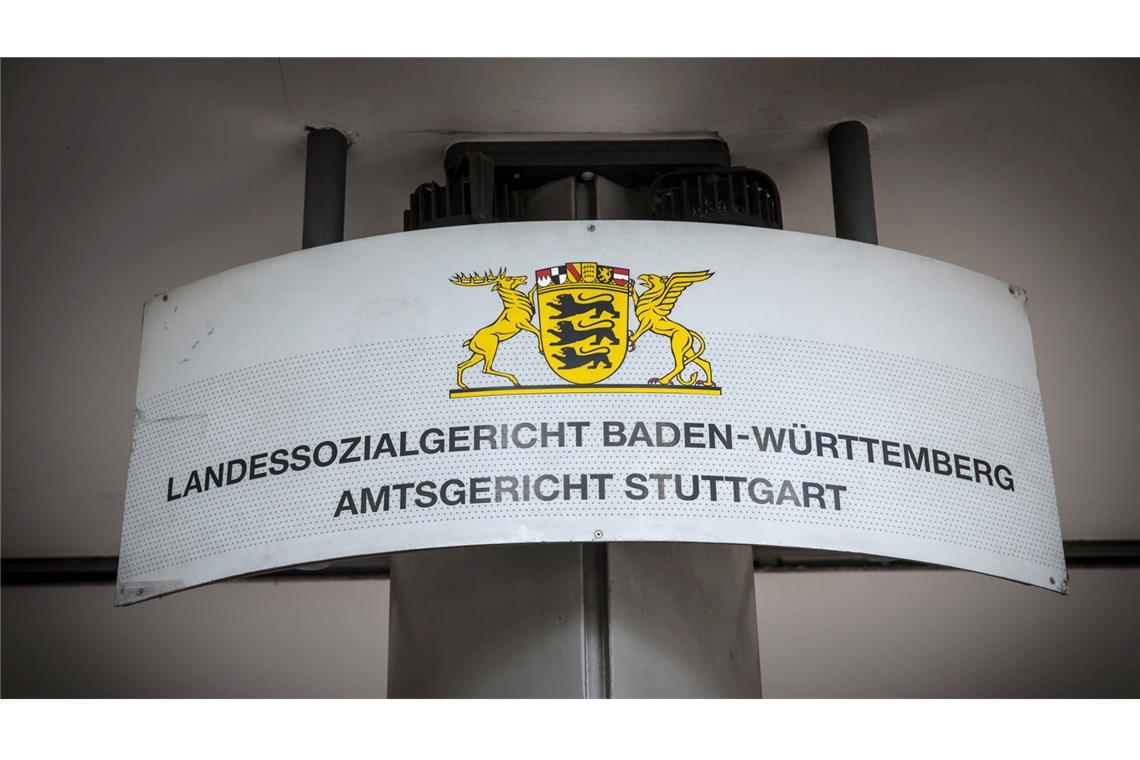 Unfall auf dem Weg zur Tankstelle ist kein Arbeitsunfall Das Landessozialgericht hat ein Urteil dazu gefällt.