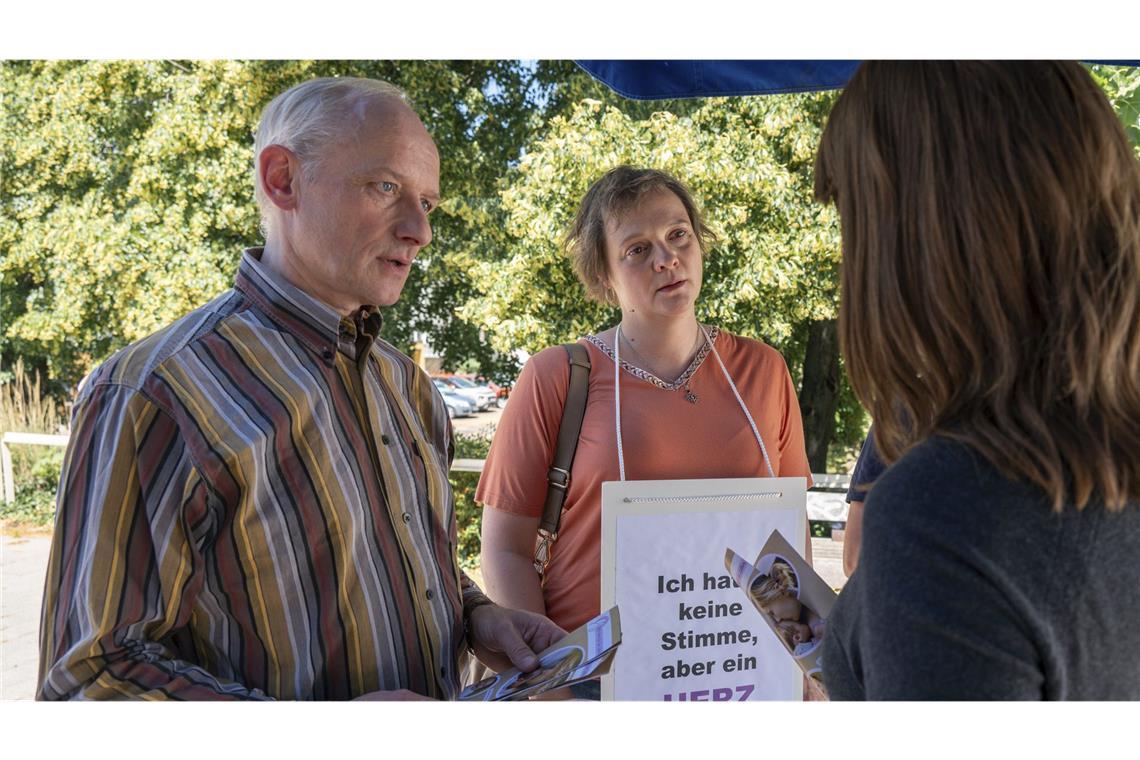 Das liegt auch an den Leuten vor der Tür (Mathias Max Herrmann, Annett Sawallisch)
