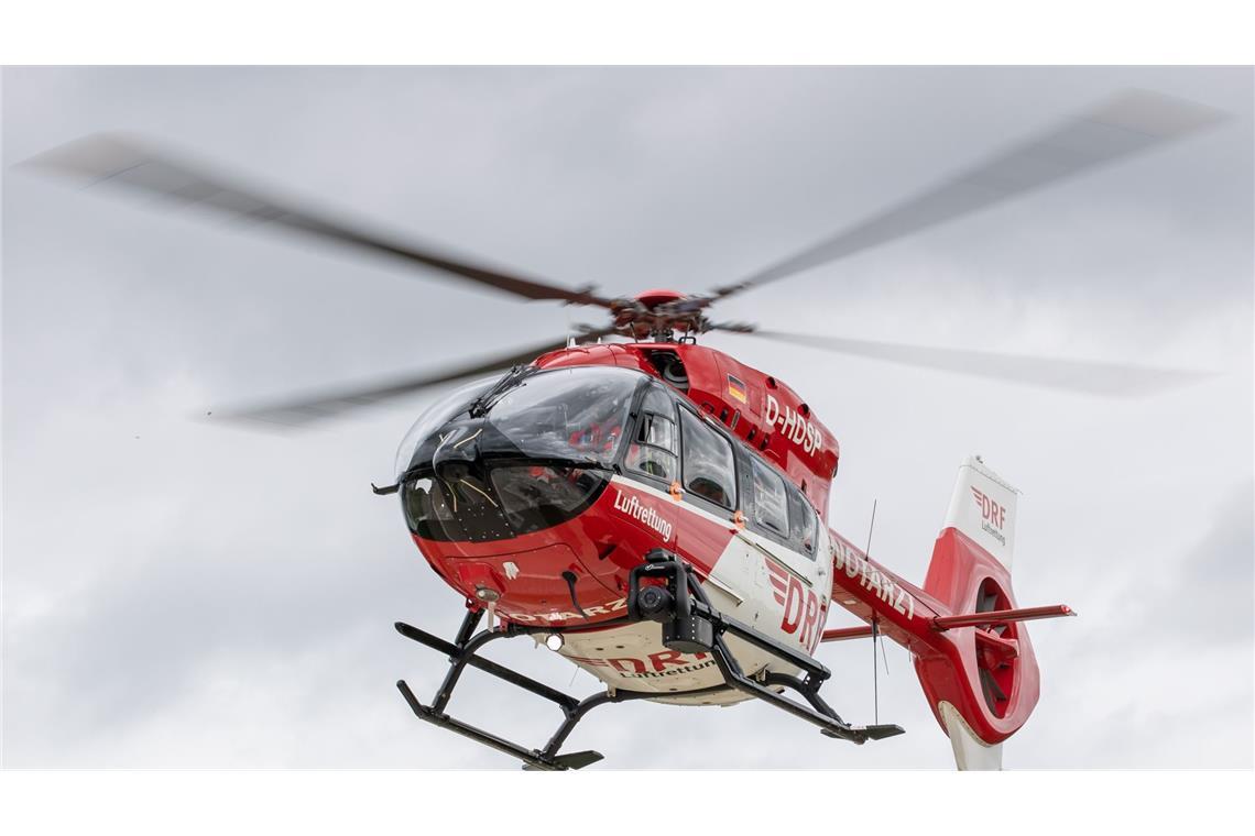 Das Mädchen wurde mit einem Rettungshubschrauber in ein Krankenhaus geflogen, in dem es seinen schweren Verletzungen erlag (Symbolbild).
