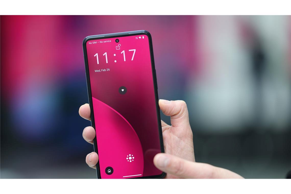Telekom bringt Smartphone ohne sichtbare Apps auf den Markt Das neue KI-Phone der Telekom als Prototyp - in einigen Monaten soll es zu kaufen sein.