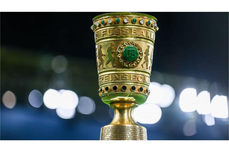 Das Objekt der Begierde: Der DFB-Pokal – den der VfB im vergangenen Jahr gewann.