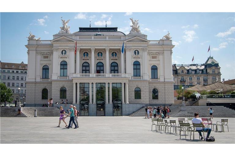 Das Opernhaus Zürich liegt in einer Kritikerumfrage vorn. (Archivbild)