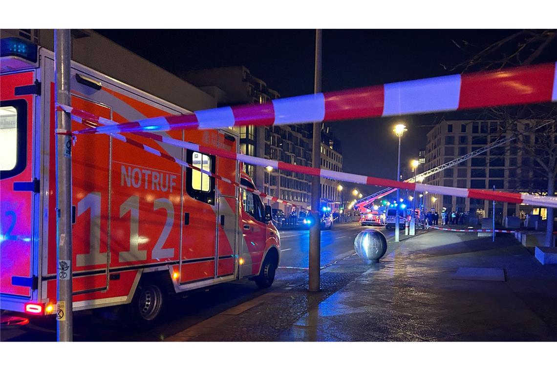 Angriff am Holocaust-Mahnmal antisemitisch motiviert Das Opfer sei in einem stabilen Zustand, sagte eine Polizeisprecherin.