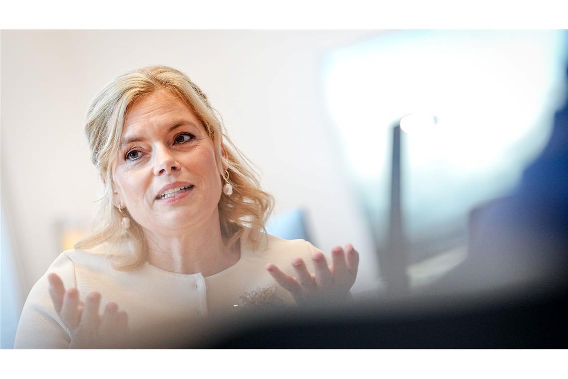 Das Parlament verzeichnet zahlreiche Hacker-Angriffe, so die Präsidentin.