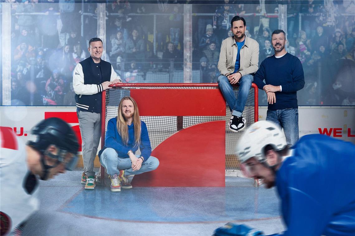 Hier läuft die Eishockey WM 2025 im TV Das ProSieben-Eishockey-Team (v.l.): Basti Schwele, Christoph „Icke“ Dommisch, Matthias Killing, Rick Goldmann.