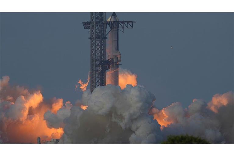 Das Starship hat einen zehnten Testflug absolviert.