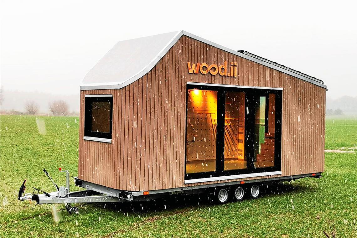 Zerlegbare Gebäude – als Teil des Kreislaufs Das Team ist mit dem Tiny-House-Lernraum in Schulen unterwegs, um das Kreislaufdenken zu veranschaulichen. Foto: WoodenValley