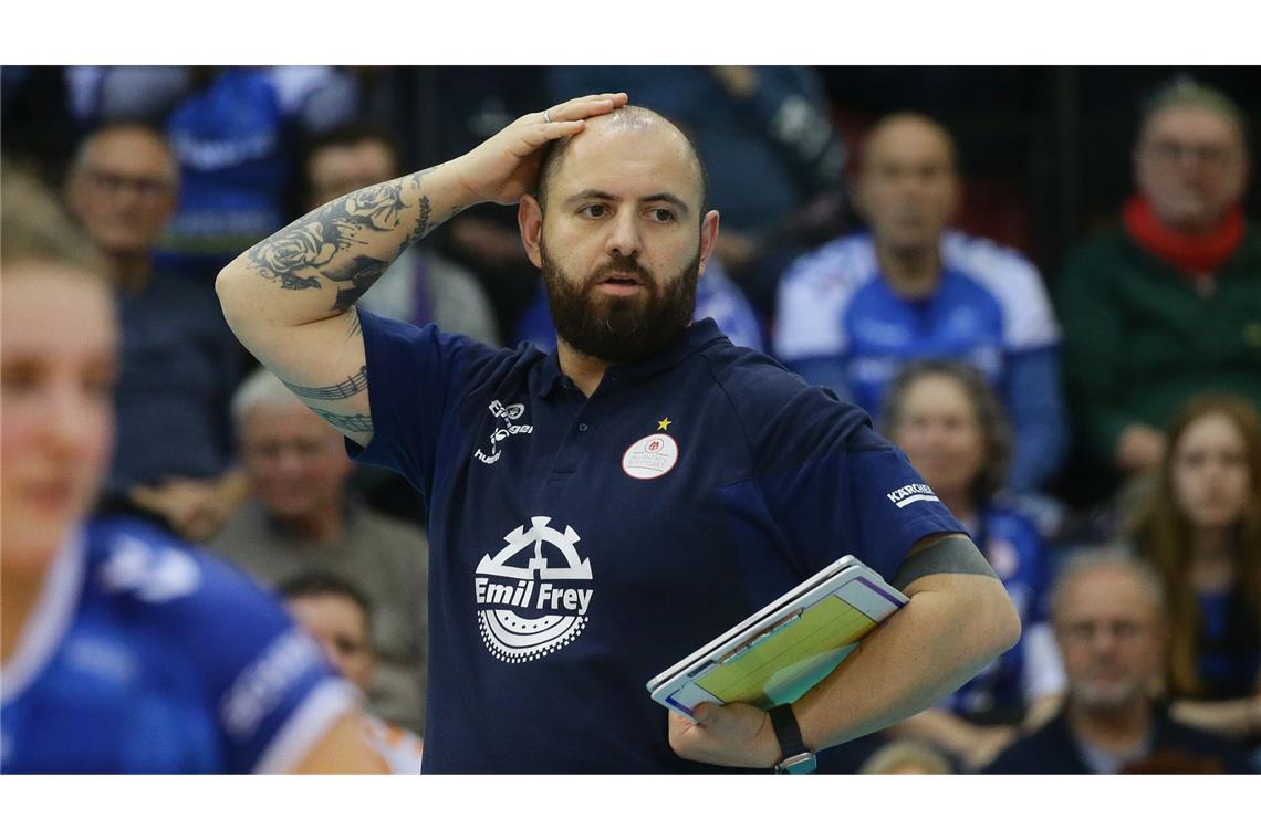 Allianz MTV Stuttgart ist chancenlos Das Team von Trainer Konstantin Bitter spielte in Polen nicht befreit auf.