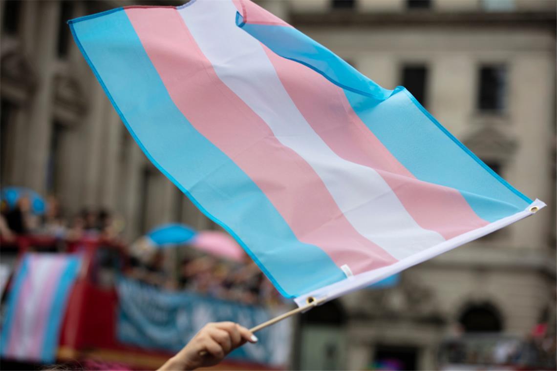 Trans Day of Remembrance: Was bedeutet der Gedenktag? Das "Trans Day of Remembrance" ist ein Tag des Gedenkens und der Solidarität.