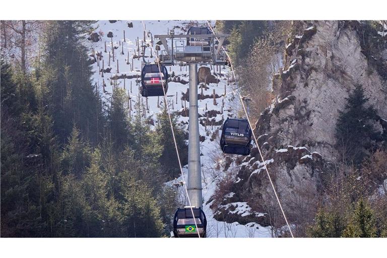 Das Unfallgebiet in der Schweiz liegt auf rund 2.000 Metern Höhe.