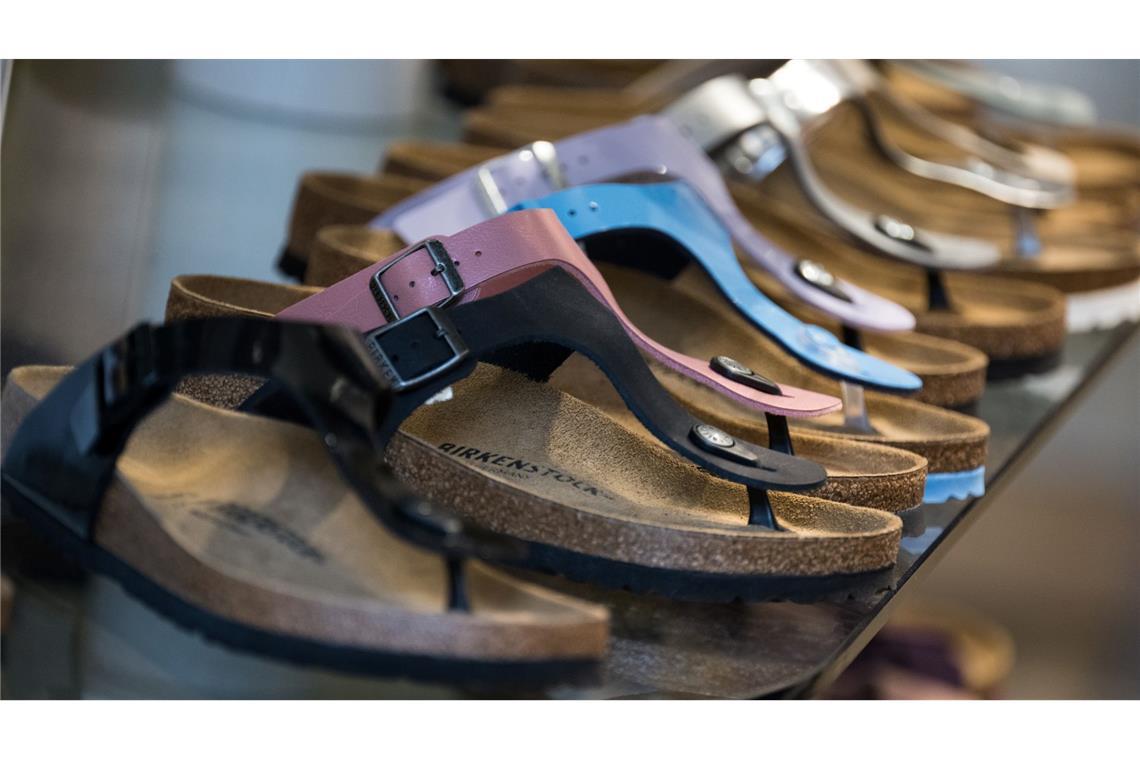 Sind Birkenstock-Sandalen Kunst? BGH prüft Urheberschutz Das Unternehmen kämpft um Urheberrechte für seine Sandalen-Klassiker. (Archivbild)