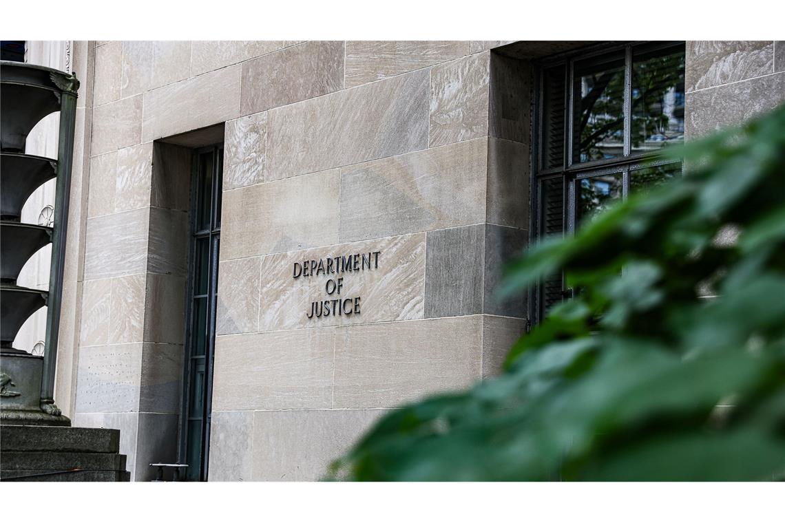 US-Justizministerium wirft Iran Mordkomplott gegen Trump vor Das US-Justizministerium geht gegen die Verdächtigen vor. (Archivbild)