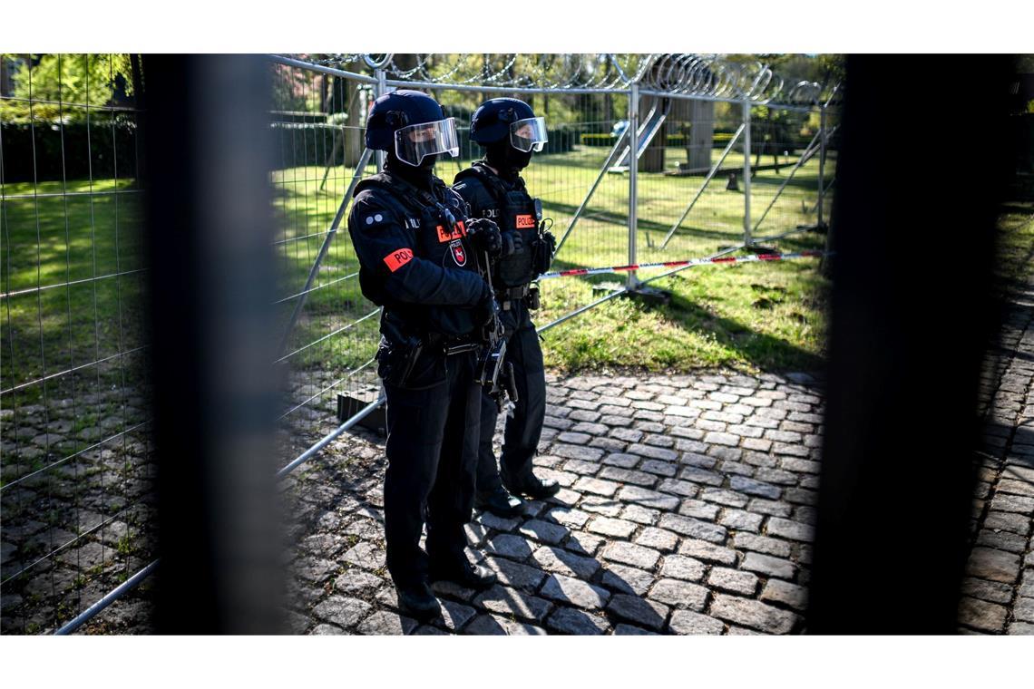 Das Verfahren steht unter besonderen Sicherheitsvorkehrungen.