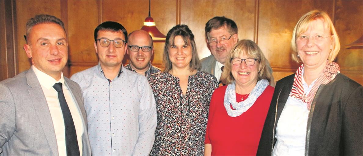 Das Vorstandsteam des SPD-Ortsvereins Oberes Murrtal (von links): Erdogan Gültekin, Tino Preuß, Martin Fahrner, Ines Preuß, Friedhart Hübler, Sonja Allinger-Helbig und Elisabeth Zenker. Foto: privat