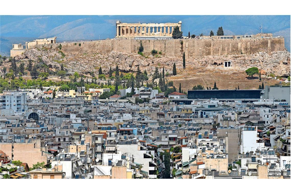 Dass beispielsweise in Athen inzwischen fast 14 000 Wohnungen über Portale wie Airbnb vermietet werden, verstärkt die Wohnungsnot noch.