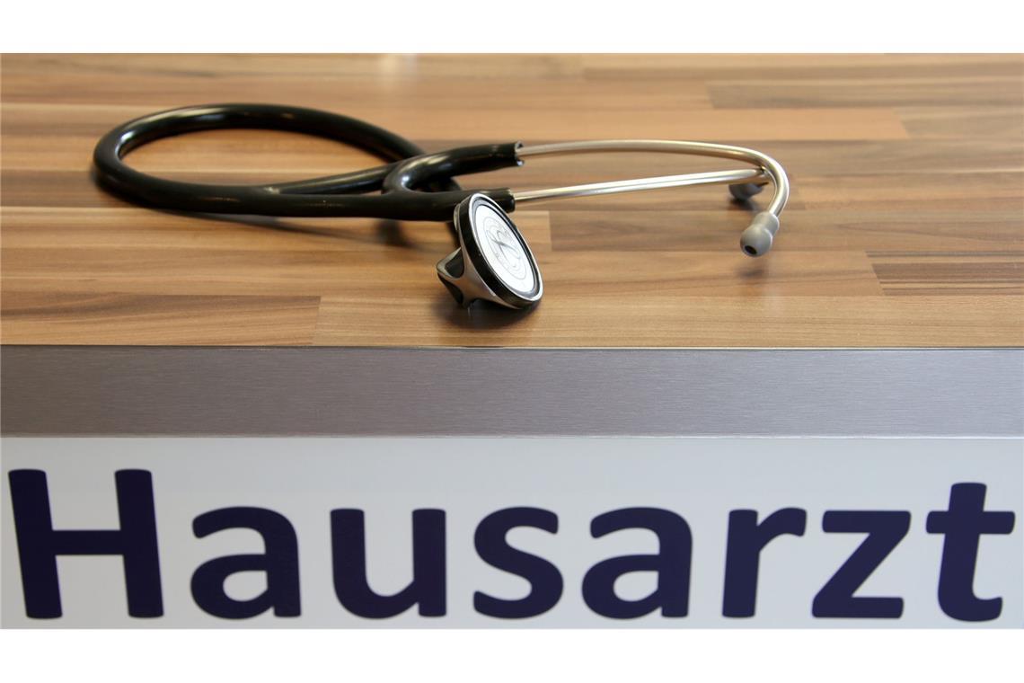 Patient schlägt Hausarzt krankenhausreif - kein Einzelfall Dass Patienten Hausärzte attackieren, ist kein Einzelfall. (Symbolbild)