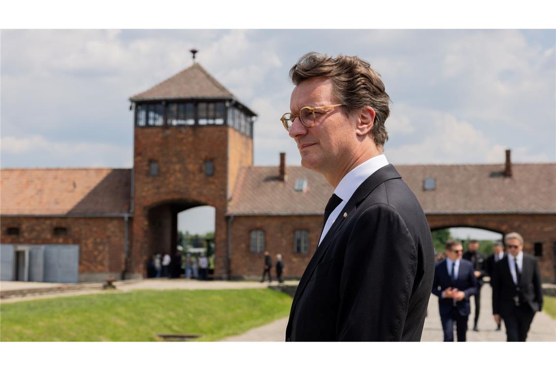 Dass Wüst auf international schwierigem Parkett bestehen kann, zeigte er vergangene Woche bei seiner Reise nach Schlesien und seinem ersten Besuch im ehemaligen deutschen Vernichtungslager Auschwitz-Birkenau. (Archivbild)