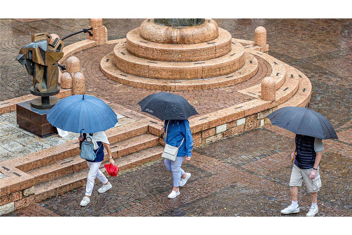 Lebensgefährliche Unwetter in Italien, Kroatien und Griechenland Dauerregen in Südeuropa.