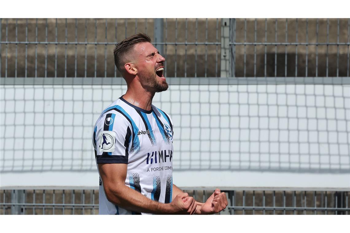 David Braig genießt seinen Torerfolg.