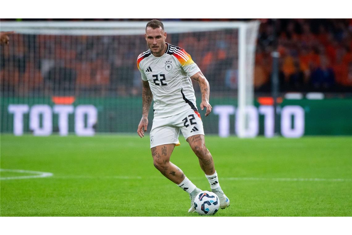 David Raum, RB Leipzig: Der gebürtige Nürnberger war bei der U-21-EM auf der Position des linken Verteidigers gesetzt. Im Sommer desselben Jahres wechselte Raum von der SpVgg Greuther Fürth zur TSG Hoffenheim. Bereits nach einem Jahr verließ er Sinsheim in Richtung RB Leipzig – für happige 26 Millionen Euro. Der 28-fache Nationalspieler überzeugt vor allem durch seine Offensivqualitäten. Zusammen mit dem VfB-Kicker Maximilian Mittelstädt teilt sich Raum die Linksverteidiger-Position im DFB-Team.