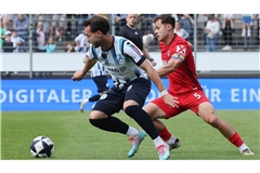 David Tomic (li.) fehlt den Kickers als Antreiber im Mittelfeld gegen Fulda.    
Foto: Baumann