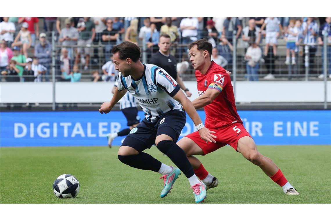 David Tomic (li.) war an den ersten beiden Kickers-Toren direkt beteiligt.