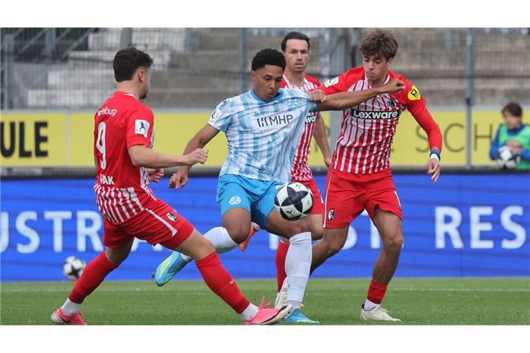 David Udogu traf zur zwischenzeitlichen 1:0-Führung für die Kickers.