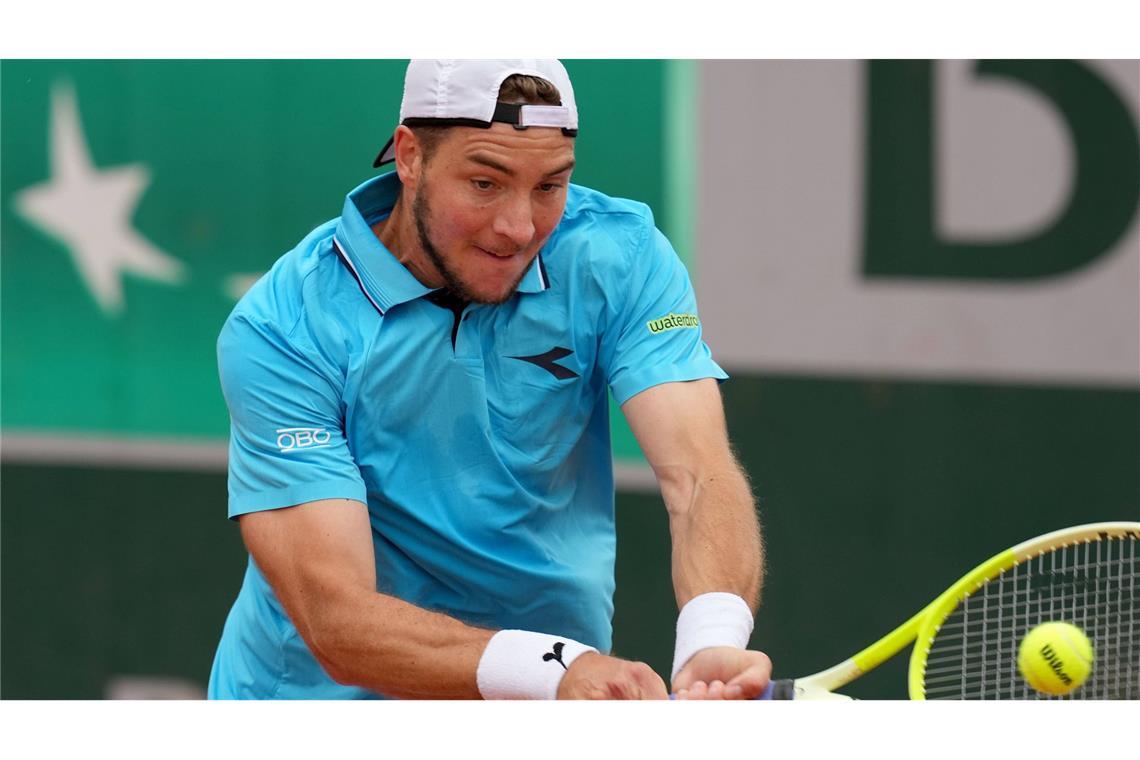 Davis-Cup-Spieler Struff siegt in Stuttgart Davis-Cup-Spieler Jan-Lennard Struff ist in seinem bisher komplizierten Tennis-Jahr erfolgreich in die Rasensaison gestartet (Archivfoto).