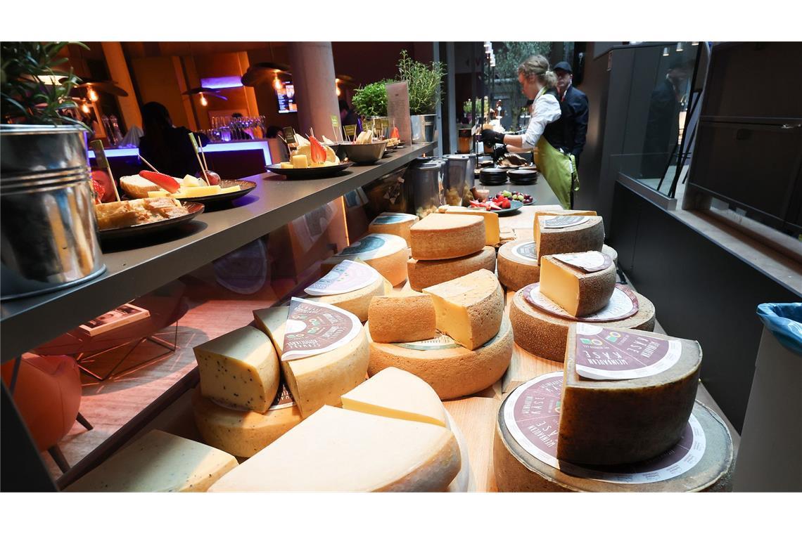 Abseits des Courts – die stillen Stars des Turniers Dazu zählen diverse Arten von exklusivem Käse.