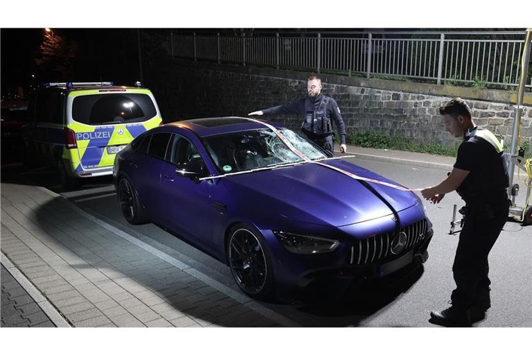 Deer Fahrer habe mit seinem 640 PS starken Auto angeben wollen. (Archivbild)