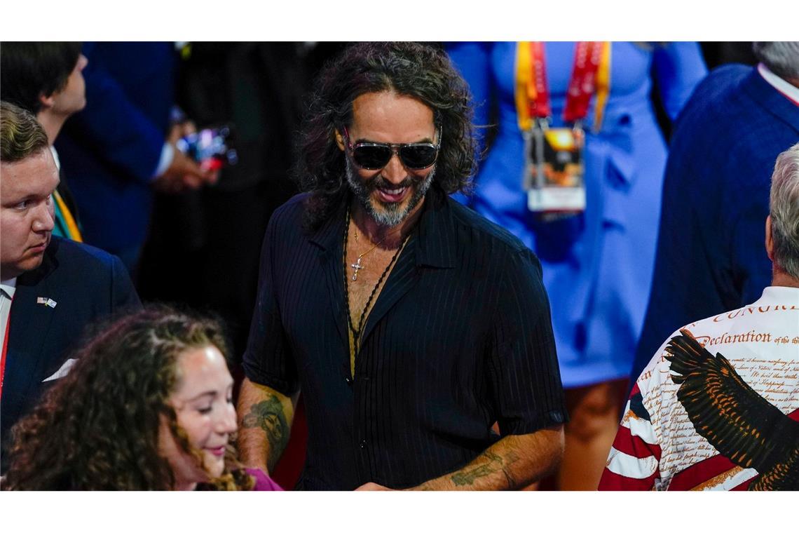 Ex-Moderator Russell Brand wegen Vergewaltigung angeklagt Dem 49-Jährigen werden vier Taten im Zeitraum von 1999 bis 2005 vorgeworfen.
