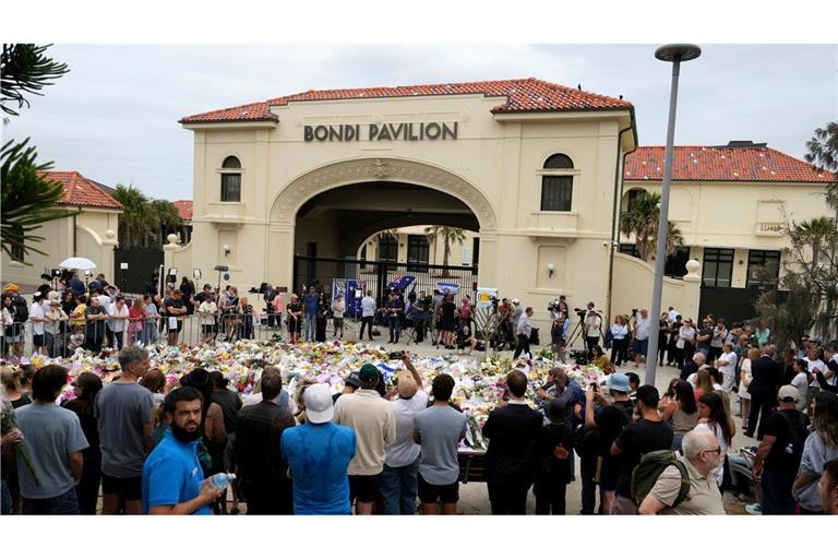 Dem Attentäter vom Bondi Beach werden 59 Tatbestände zur Last gelegt.