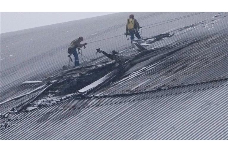 Dem ukrainischen Präsidenten Wolodymyr Selenskyj zufolge sind mehr als 500 Millionen Euro für die Reparatur des über einem Betonsarkophag für die Atomruine errichtete Stahlbogens nötig. (Archivbild)